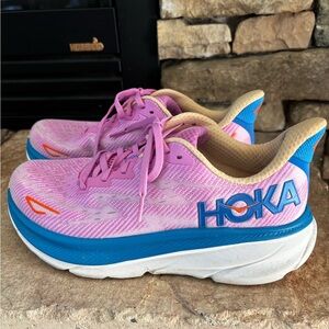 Hoka Clifton 9 size 10 women’s